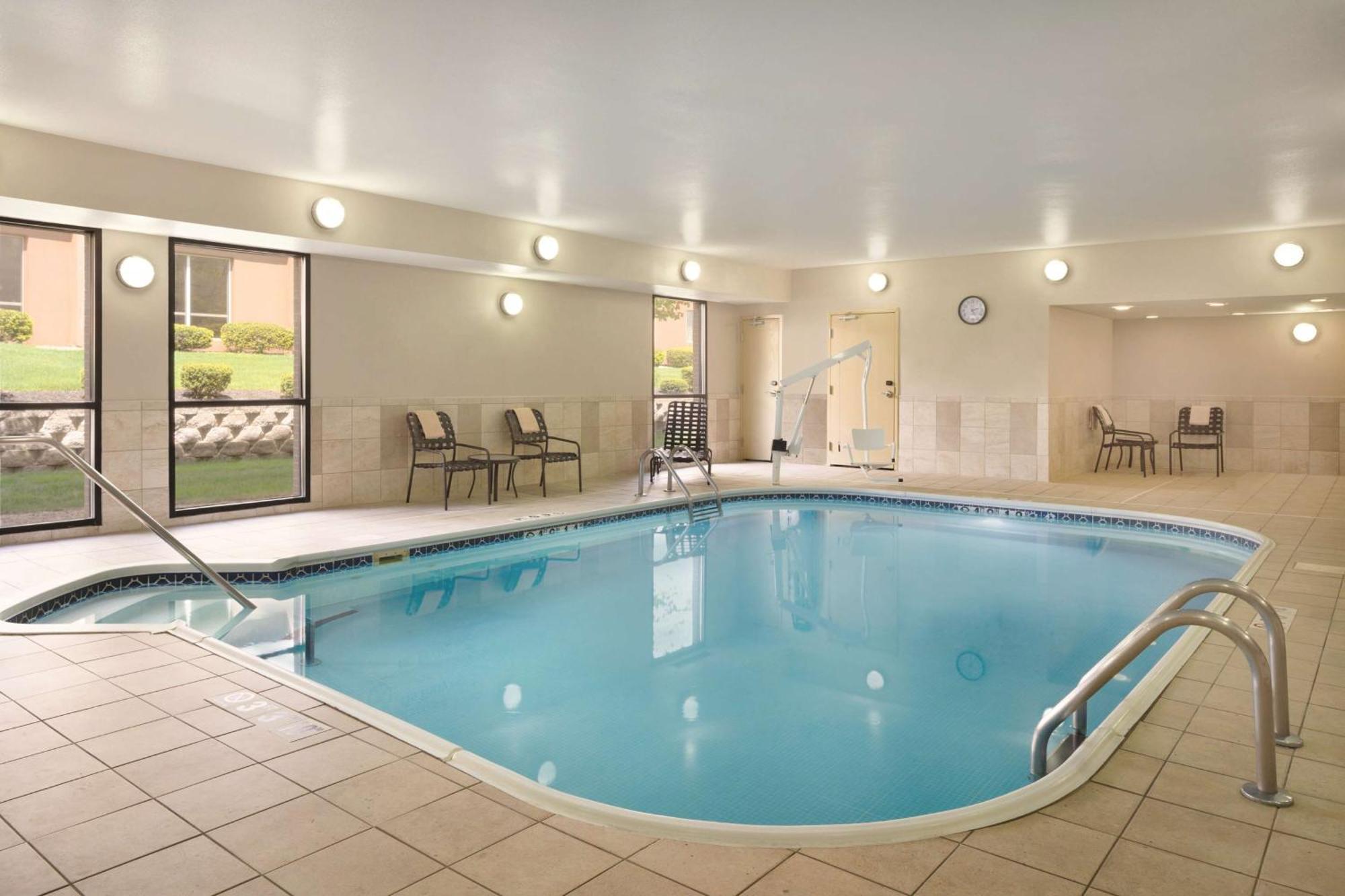 Hampton Inn Mansfield/Ontario Exteriör bild